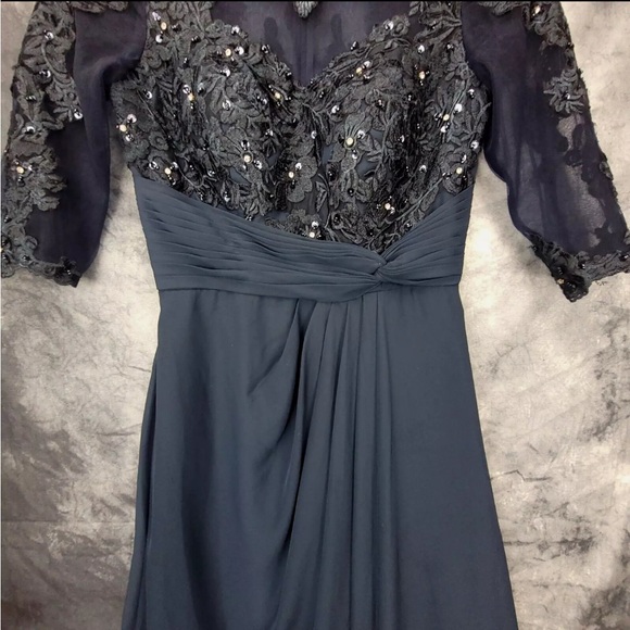 JJs House Beautiful Gown Size 2-4 - Picture 3 of 4